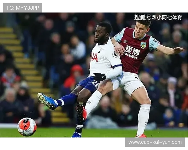 卡拉格抨击热刺球员帕利尼亚能力不足。，卡拉里帕亚特