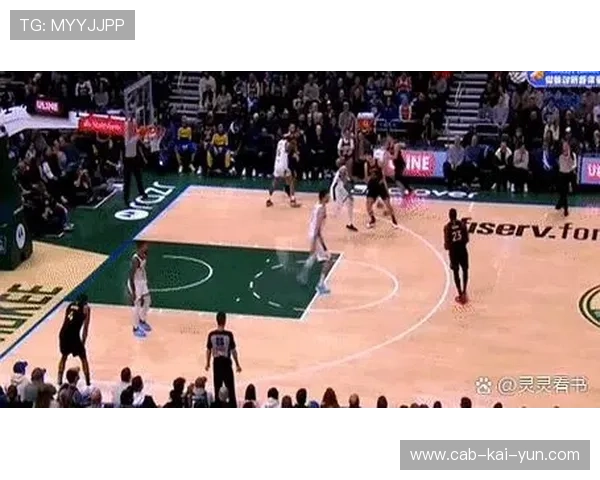 勇士追梦巧妙策应，为队友制造空位三分